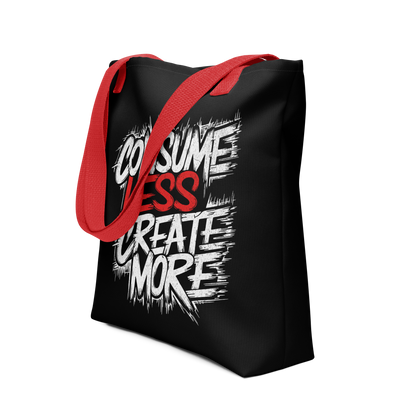Schwarzer All-Over Stoffbeutel mit Consume Less, Create More Schriftzug und rotem Henkel, Seitenansicht