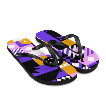 Bunte Flip-Flops mit geometrischem Muster, Sternen und Smileys Seitenansicht