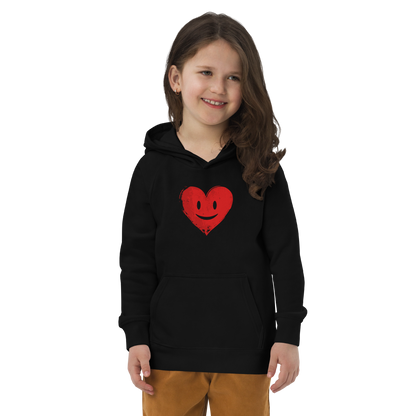 Mädchen trägt schwarzen Hoodie mit rotem lachenden Herz Brustprint