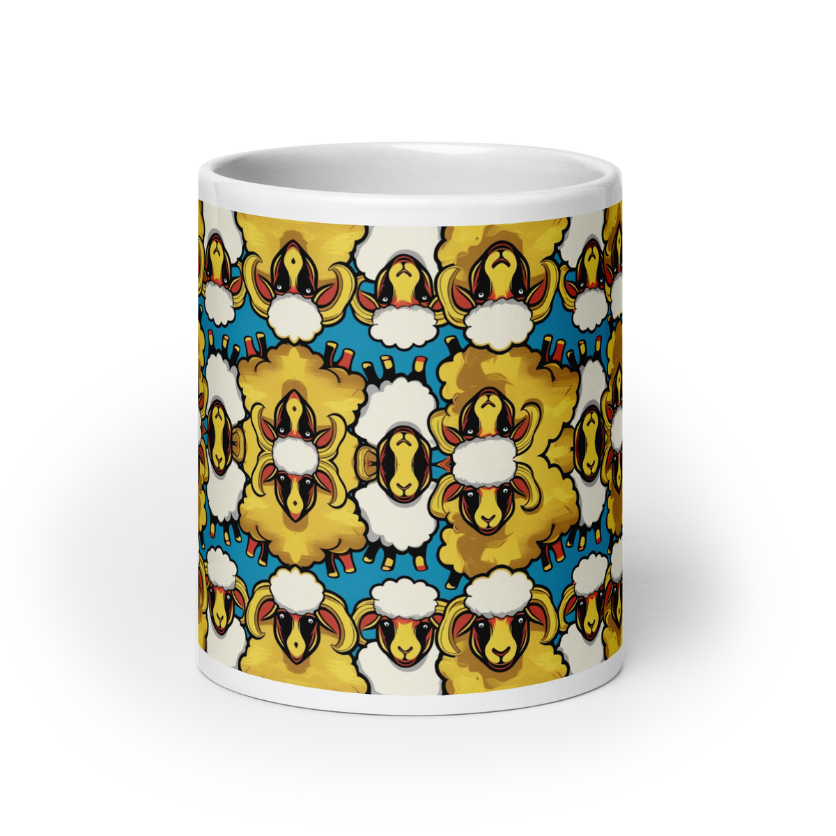 Große weiße Tasse mit bunten weißen und goldenen Schafen