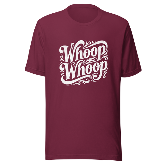 Dunkel Rotes T-Shirt mit dem Schriftzug Whoop Whoop in geschwungenen Buchstaben