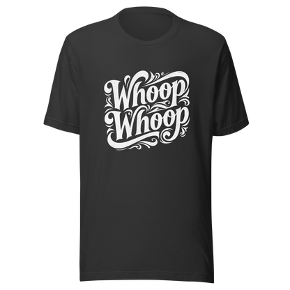 Dunkelgraues T-Shirt mit dem Schriftzug Whoop Whoop in geschwungenen Buchstaben